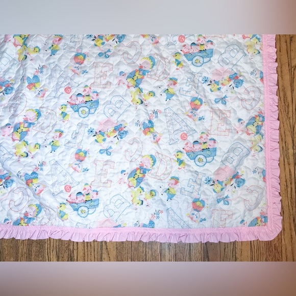 Vintage Anthropomorphic Animals Baby Quilt Blanket Kitsch Whimsical 50s Style - Picture 2 of 4